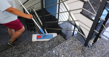 11-Tipps-Treppenhausreinigung-scaled